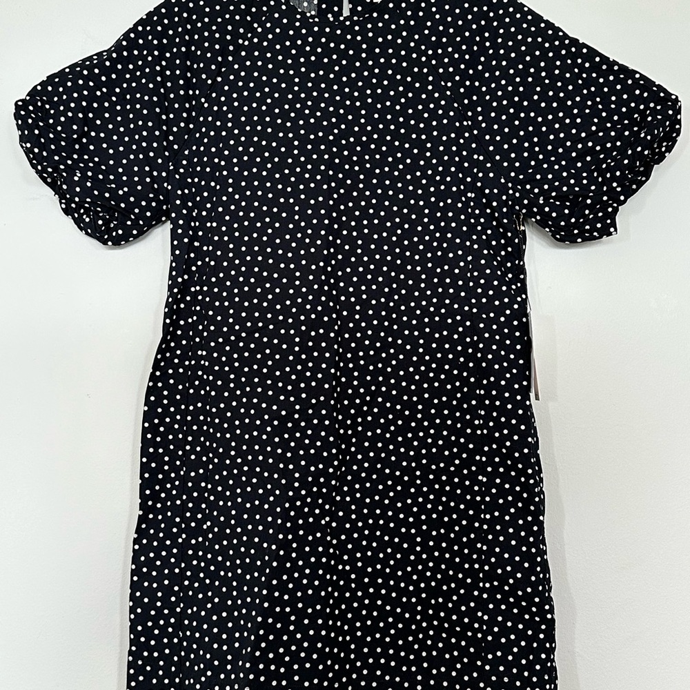 Black and White Sheath Mini Dress with Puff Sleeves